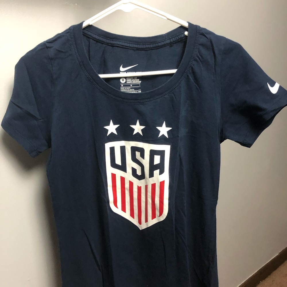 USA soccer league tee